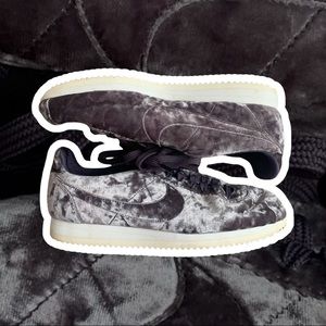 nike cortez classic lx shoes